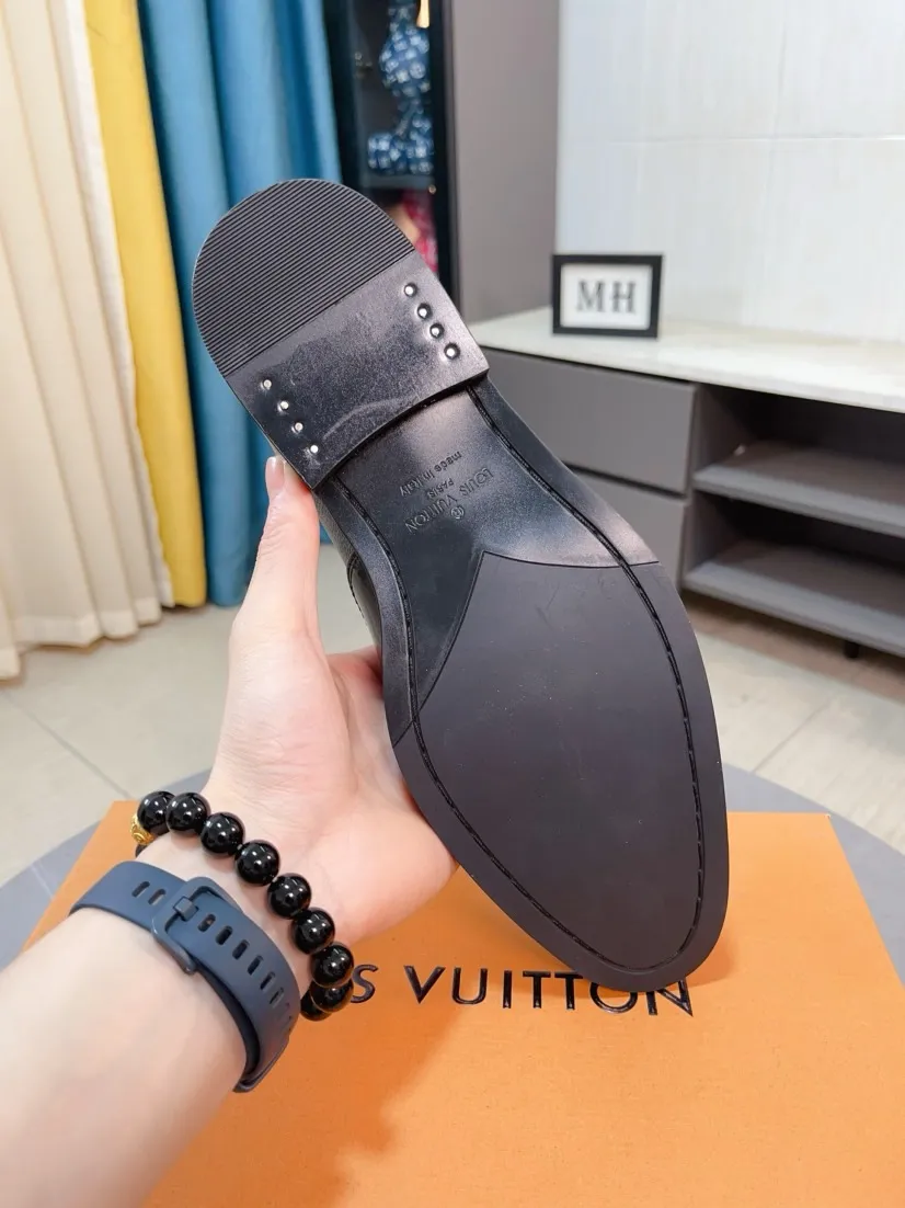 Men's shoes 💰540🌹🌹 [LV] Louis Vuitton's popular casual leather shoes 🎖Fashionable and elegant 🎖🎖Material: Original imported cowhide open edge beads, washed cowhide leather lining, original molded rubber outsole, high-end and classy, ​​elegant quality, instantly transforming into a handsome man ❤❤Standard\nNumber of sizes: 39-44, 38 45 46 customized